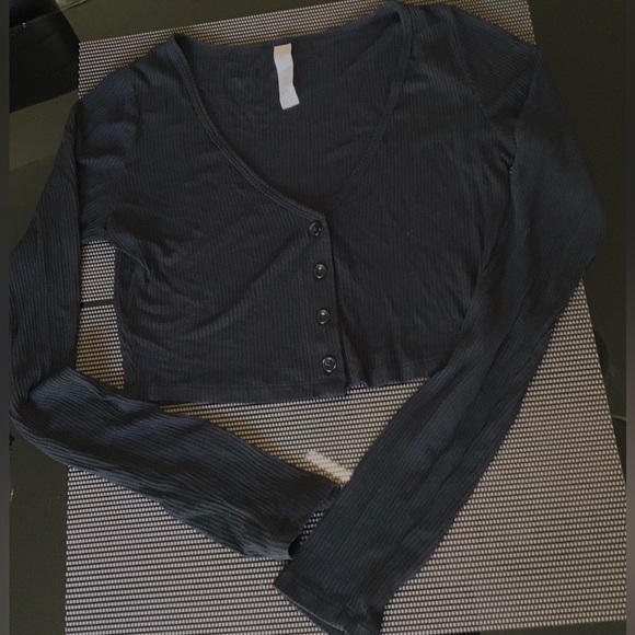 ALO Yoga XS Black Ribbed Long Sleeve Crop Top  Button Up Cardigan - Picture 1 of 3